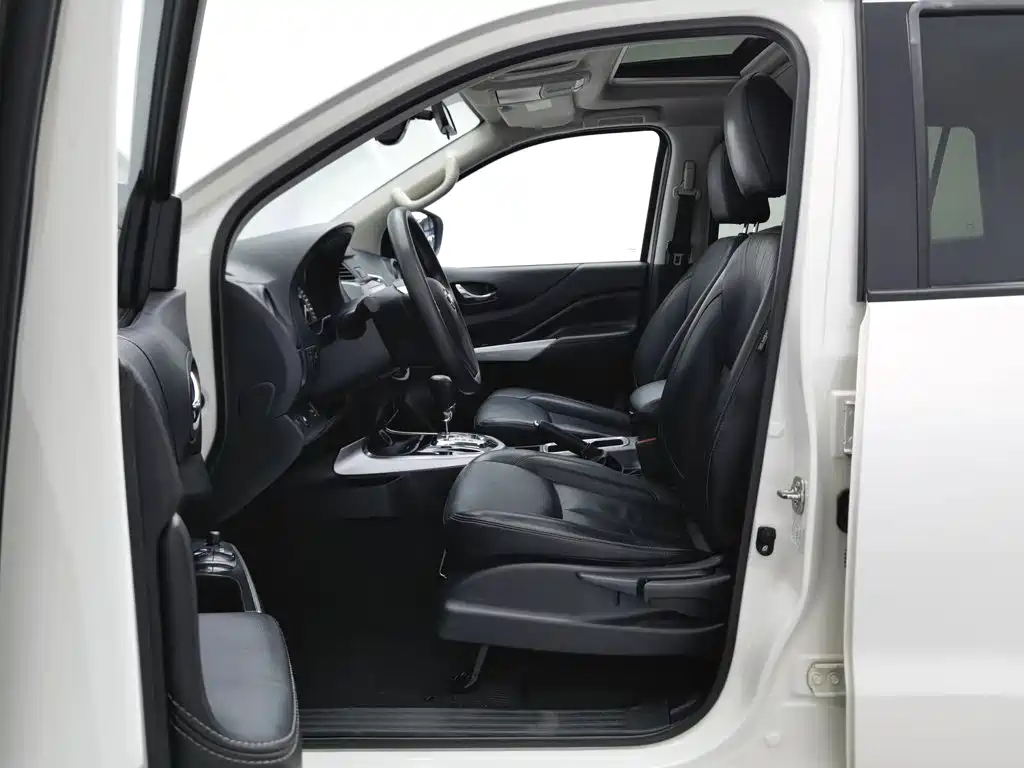 Nissan Terra 2020 — фото 10
