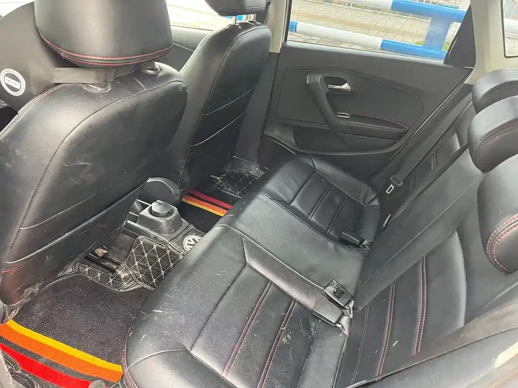 Volkswagen Polo 2016