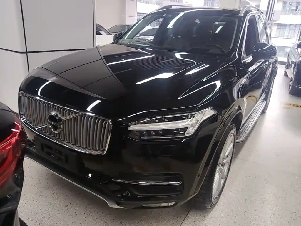 Volvo XC90 2018 — фото 3