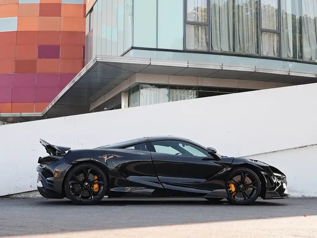 McLaren 720S 2019 — фото 12