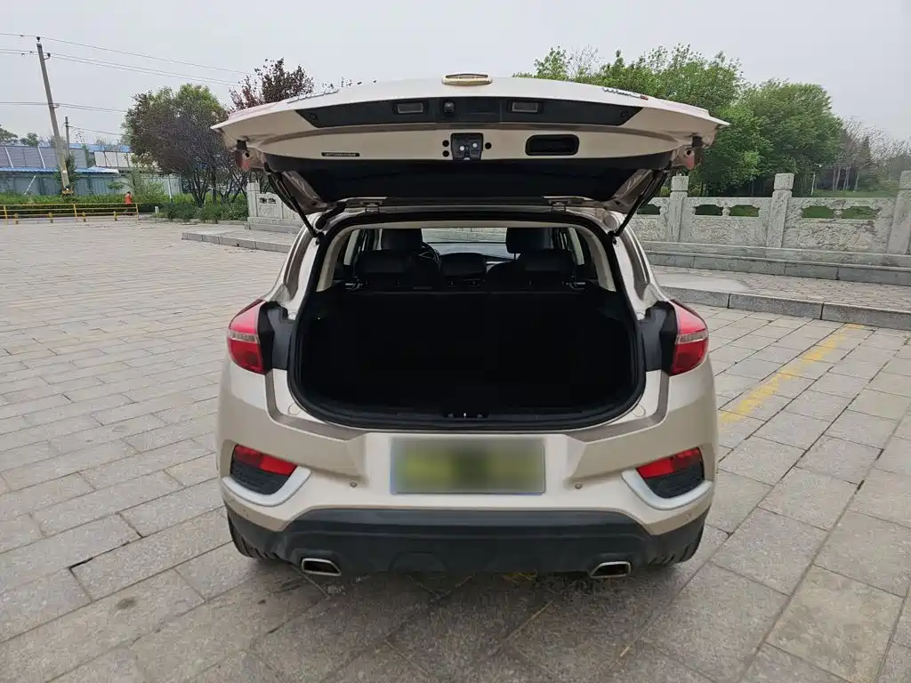 Geely Emgrand GS 2019 — фото 21