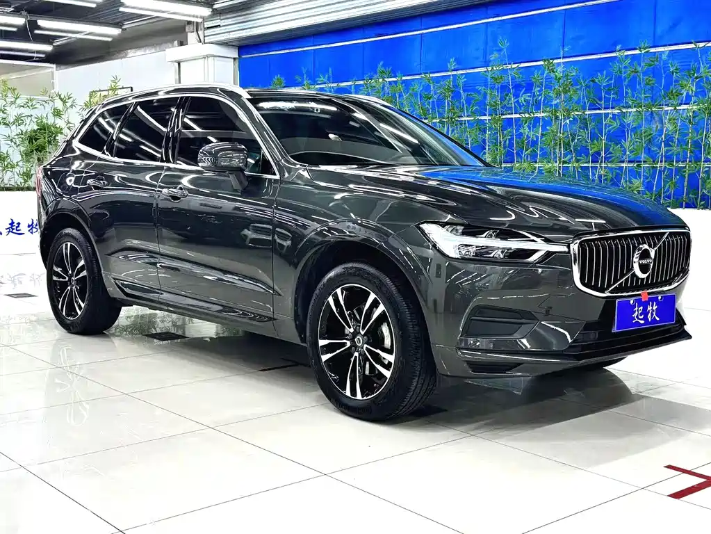 Volvo XC60 2018 — фото 3