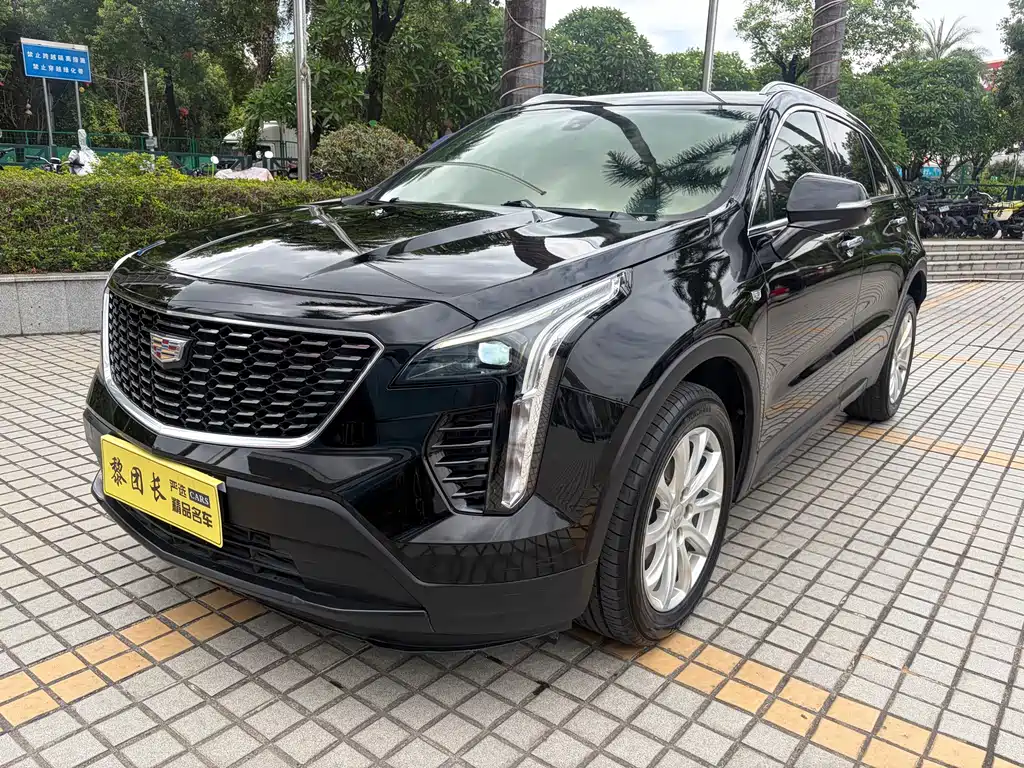 Cadillac XT4 2021 — фото 1