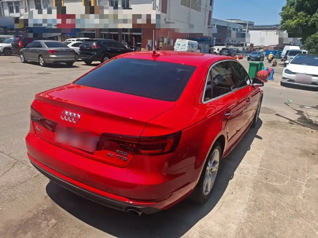 Audi A4L 2018 — фото 7