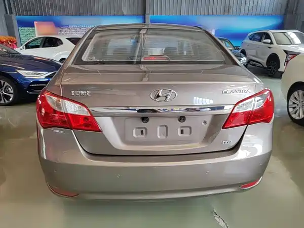 Hyundai Yuedong 2015
