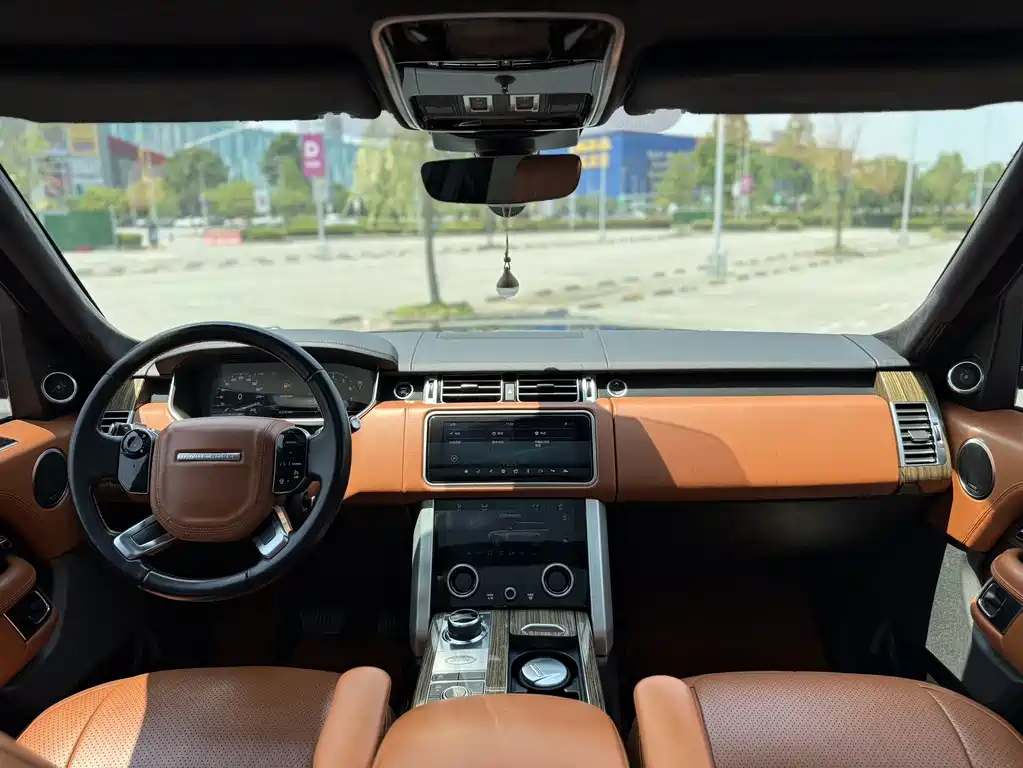 Land Rover Range Rover 2019 — фото 9