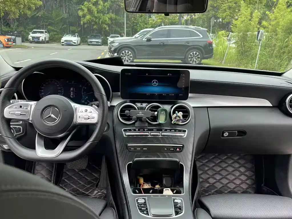 Mercedes-Benz C-Class 2020 — фото 13