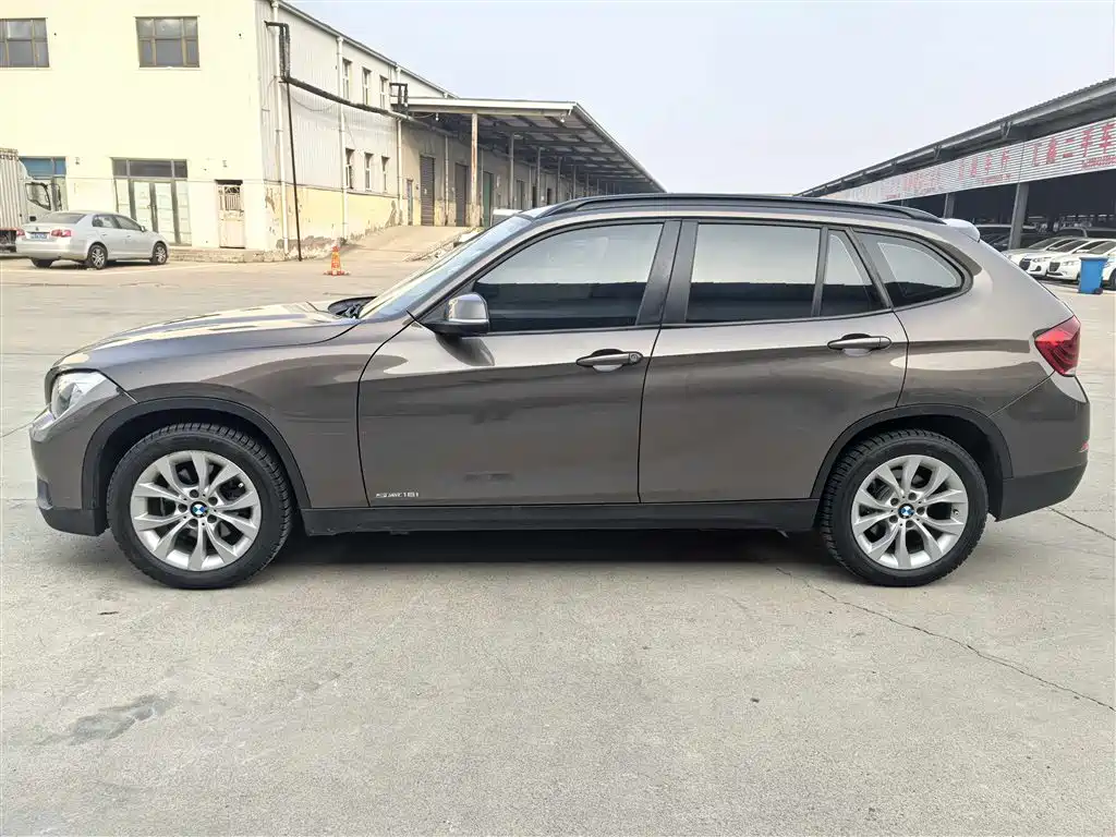 BMW X1 2014 — фото 13