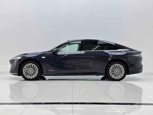 Buick Zhijing L7 2025