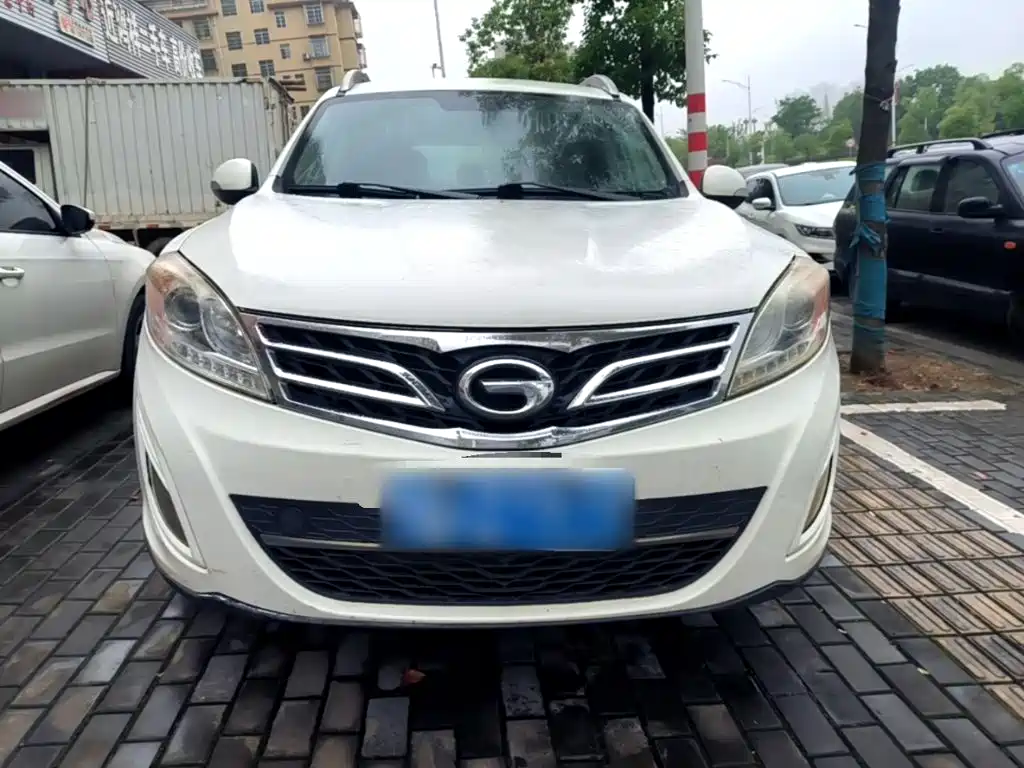 GAC Motor Trumpchi GS5 2015 — фото 3
