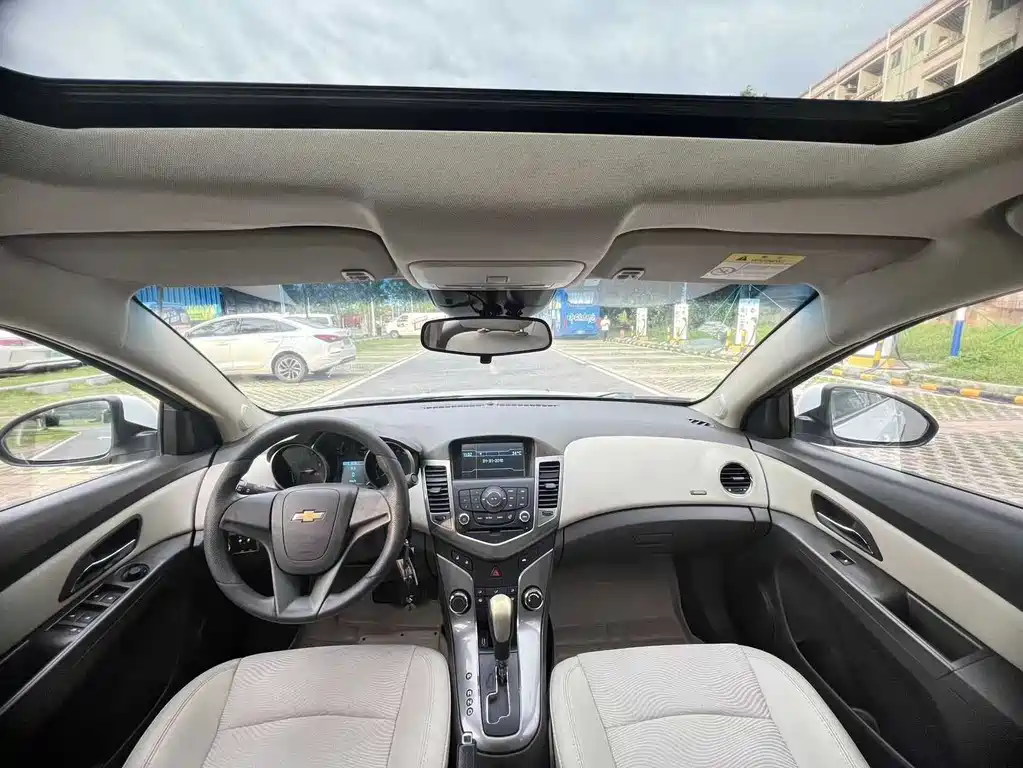 Chevrolet Cruze 2016 — фото 12