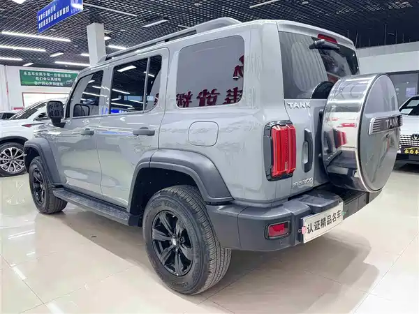 Tank 300 2021