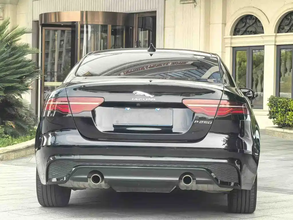 Jaguar XEL 2022 — фото 10