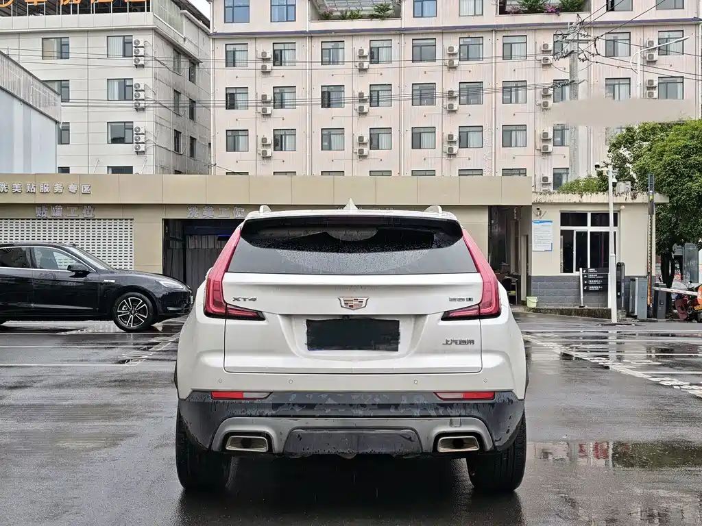 Cadillac XT4 2021 — фото 9