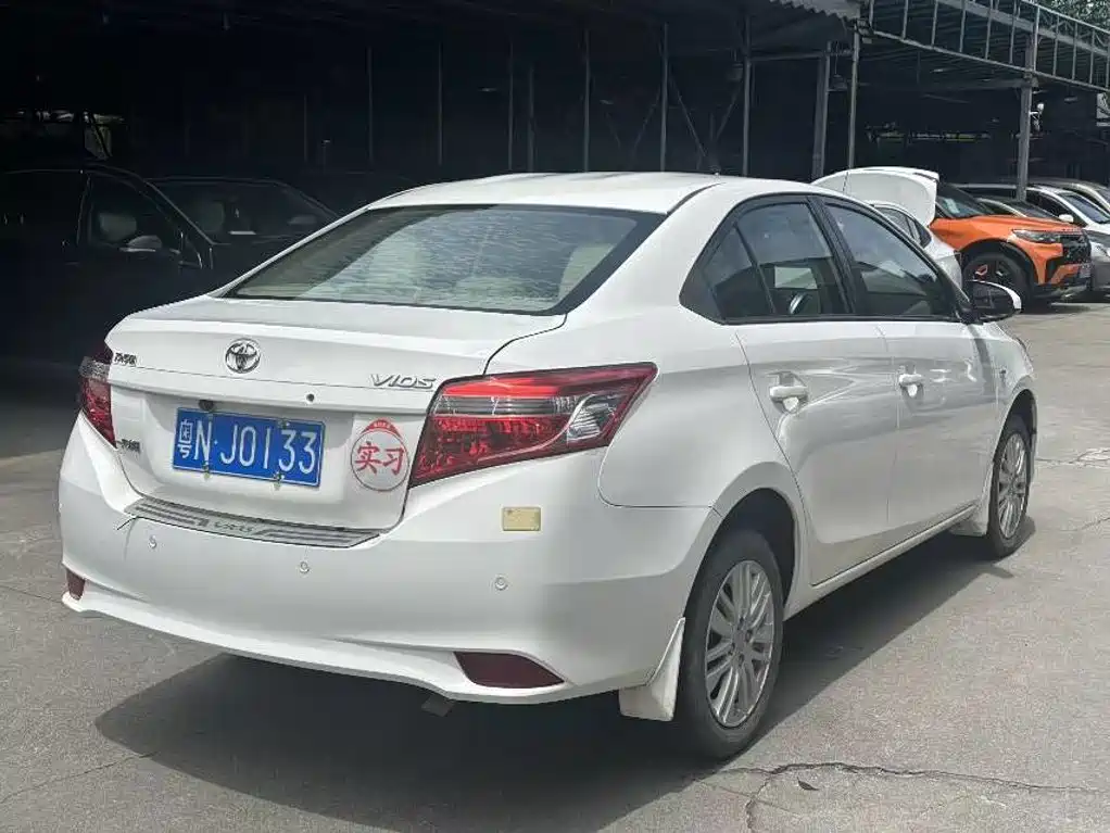 Toyota Vios 2014 — фото 9