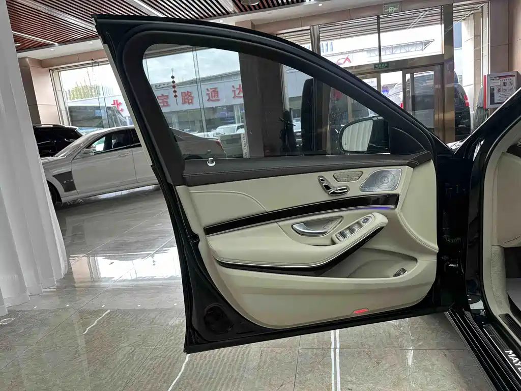 Mercedes-Benz Maybach S-Class 2017 — фото 15
