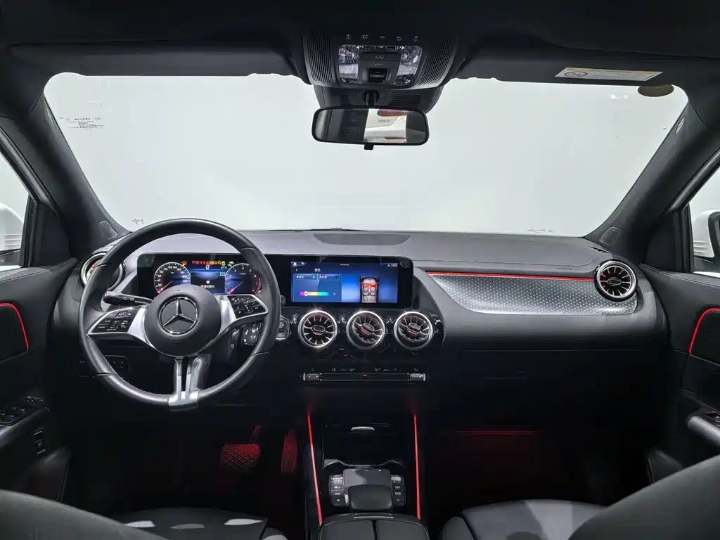 Mercedes-Benz GLA 2024 — фото 18