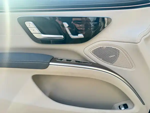 Mercedes-Benz EQS 2025