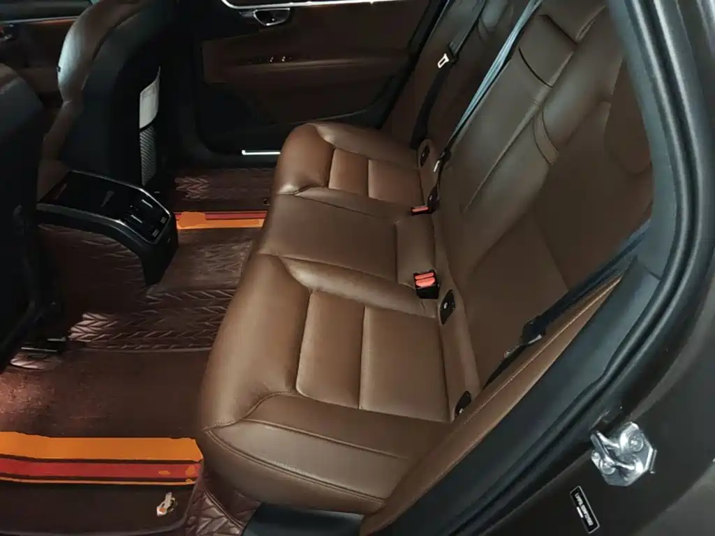 Volvo S90 2021 — фото 17