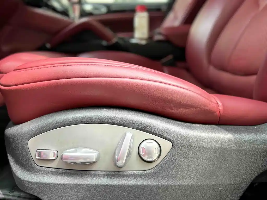 Porsche Cayenne 2015 — фото 9