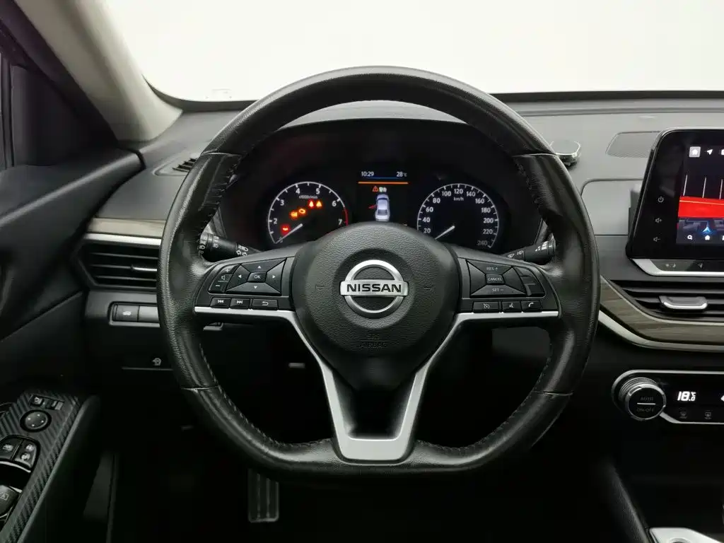 Nissan Teana 2021 — фото 11