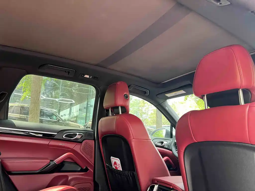 Porsche Cayenne 2015 — фото 21