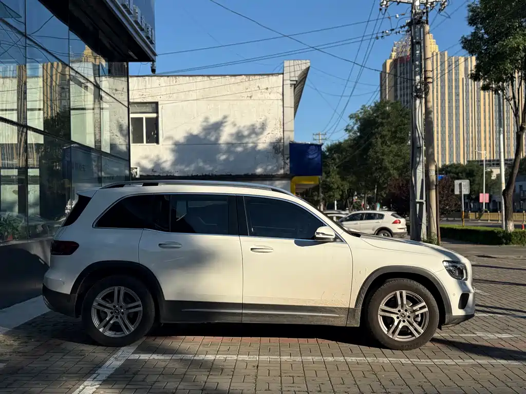 Mercedes-Benz GLB 2022