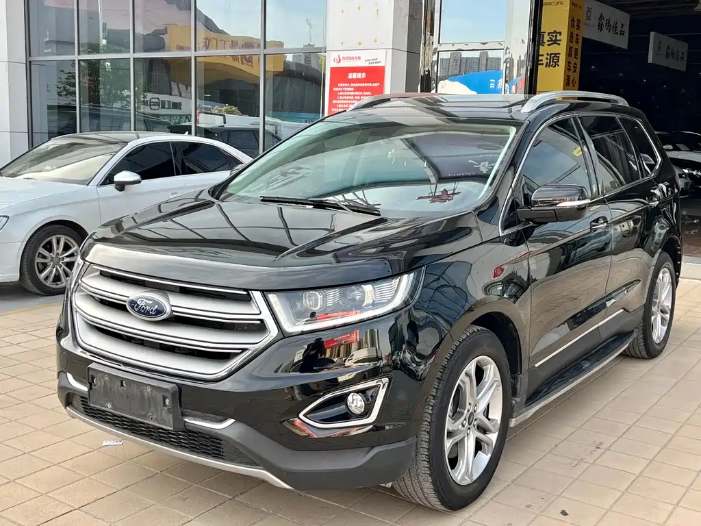 Ford Edge 2020 — фото 1