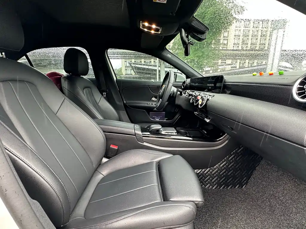 Mercedes-Benz A-Class 2021 — фото 13