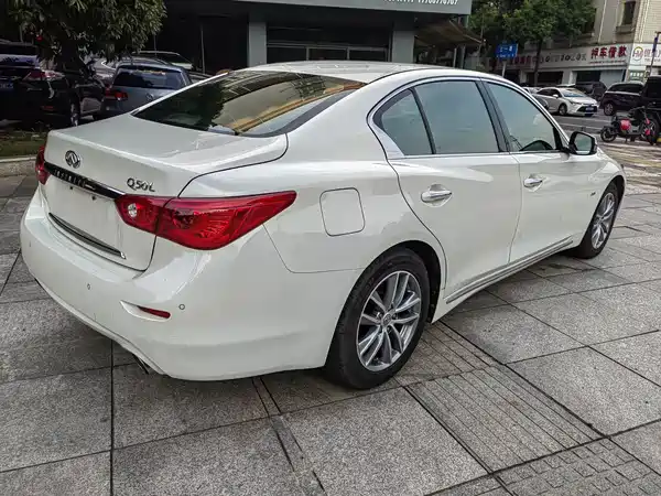 Infiniti Q50L 2016