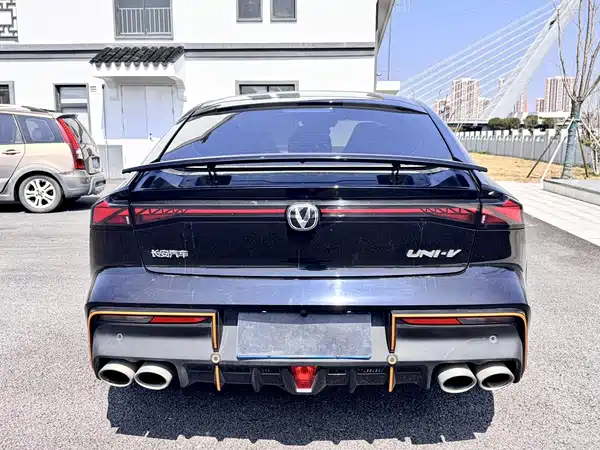 Changan UNI-V 2022