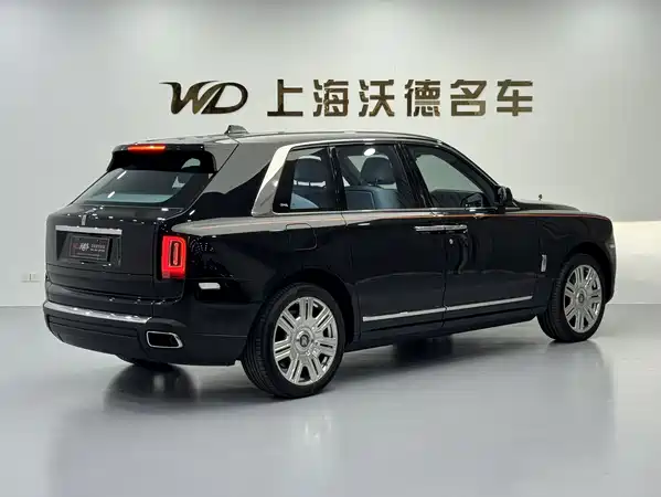 Rolls-Royce Cullinan 2021