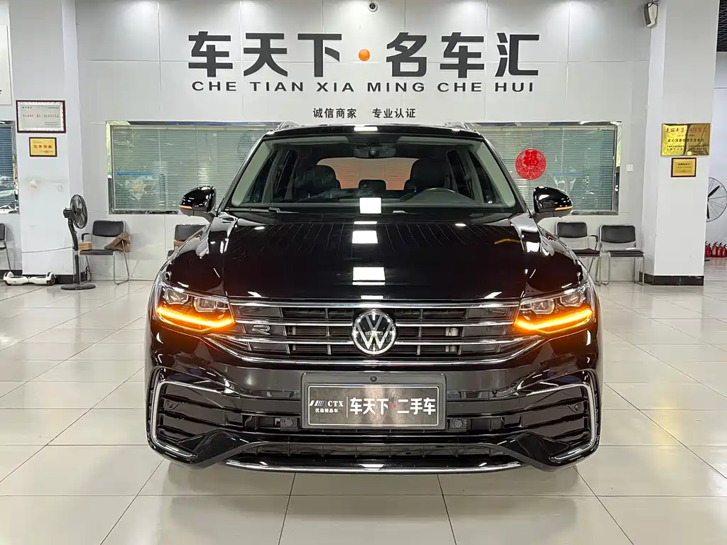 Volkswagen Tiguan L 2022 — фото 2