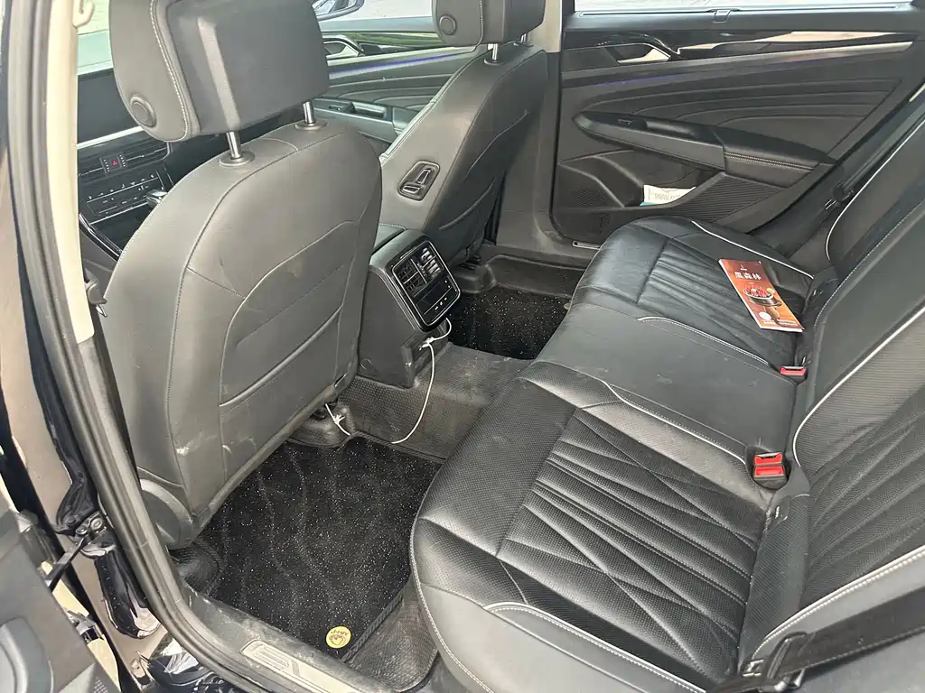 Volkswagen Passat 2023