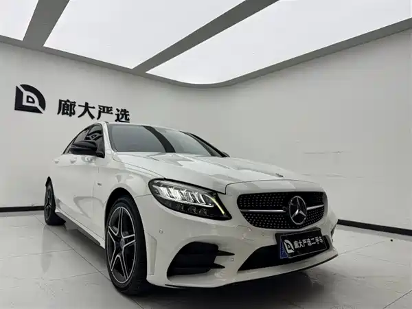 Mercedes-Benz C-Class 2021