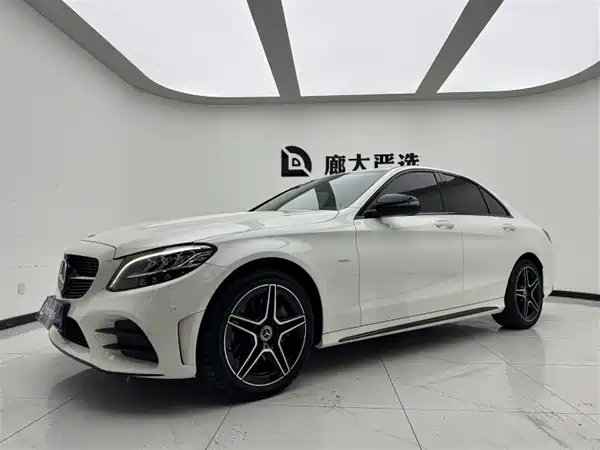 Mercedes-Benz C-Class 2021