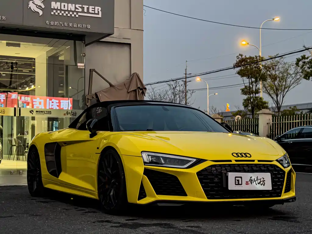 Audi R8 2020 — фото 3