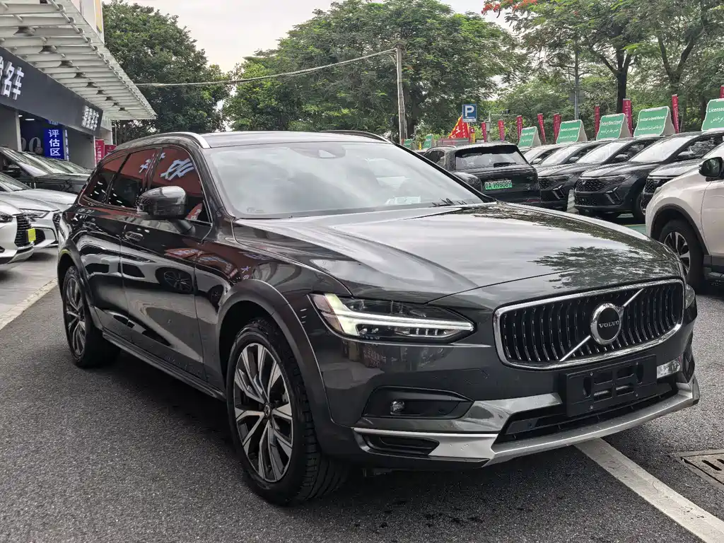 Volvo V90 2020