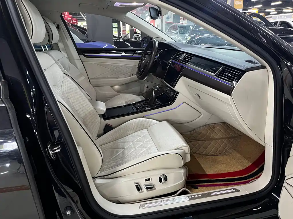 Volkswagen Phideon 2023 — фото 10