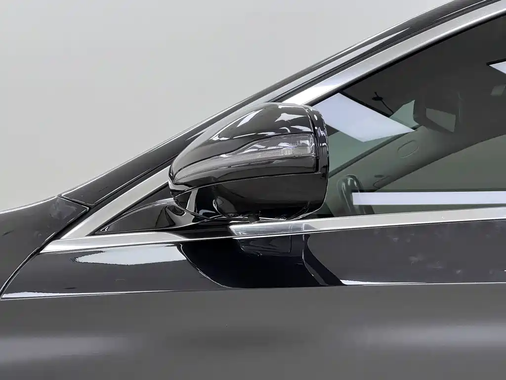 Mercedes-Benz E-Class 2020 — фото 39
