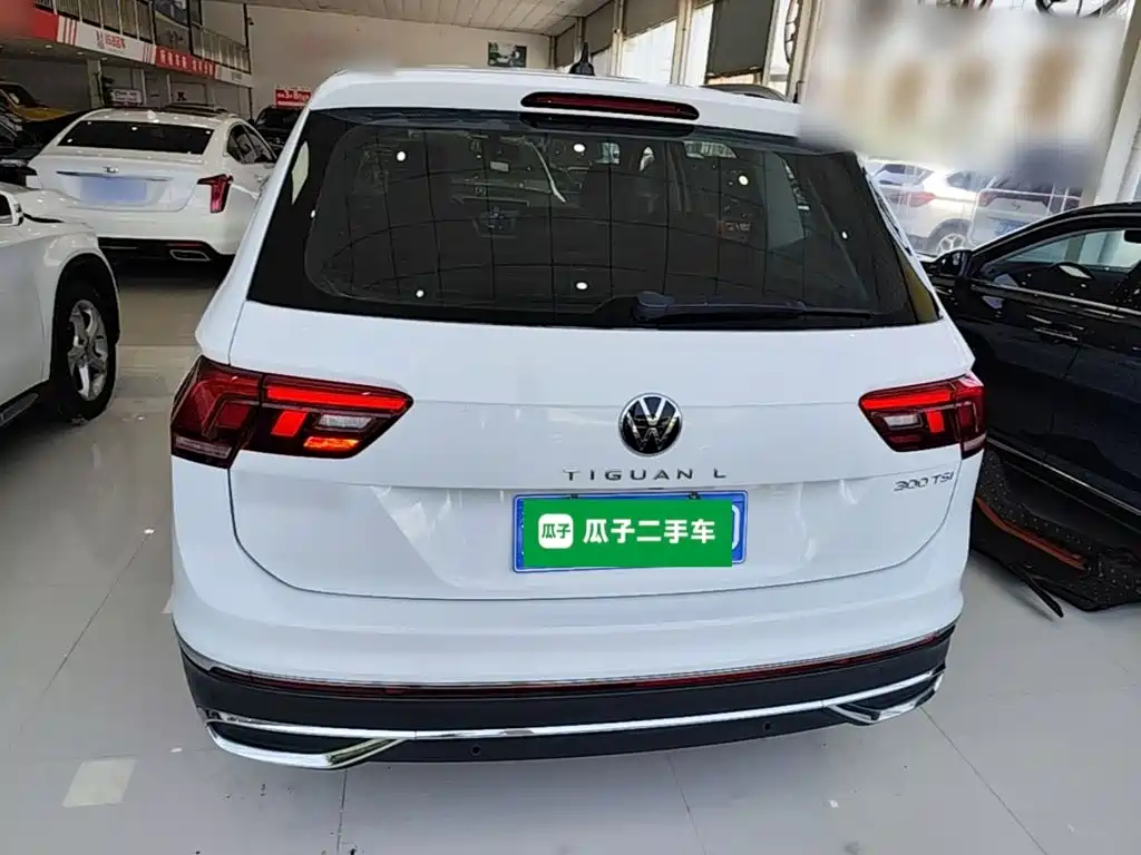 Volkswagen Tiguan L 2023 — фото 6