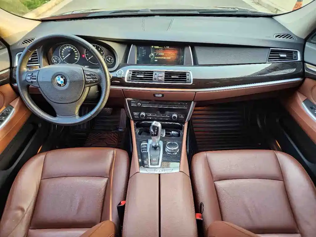 BMW 5 Series GT 2014 — фото 6