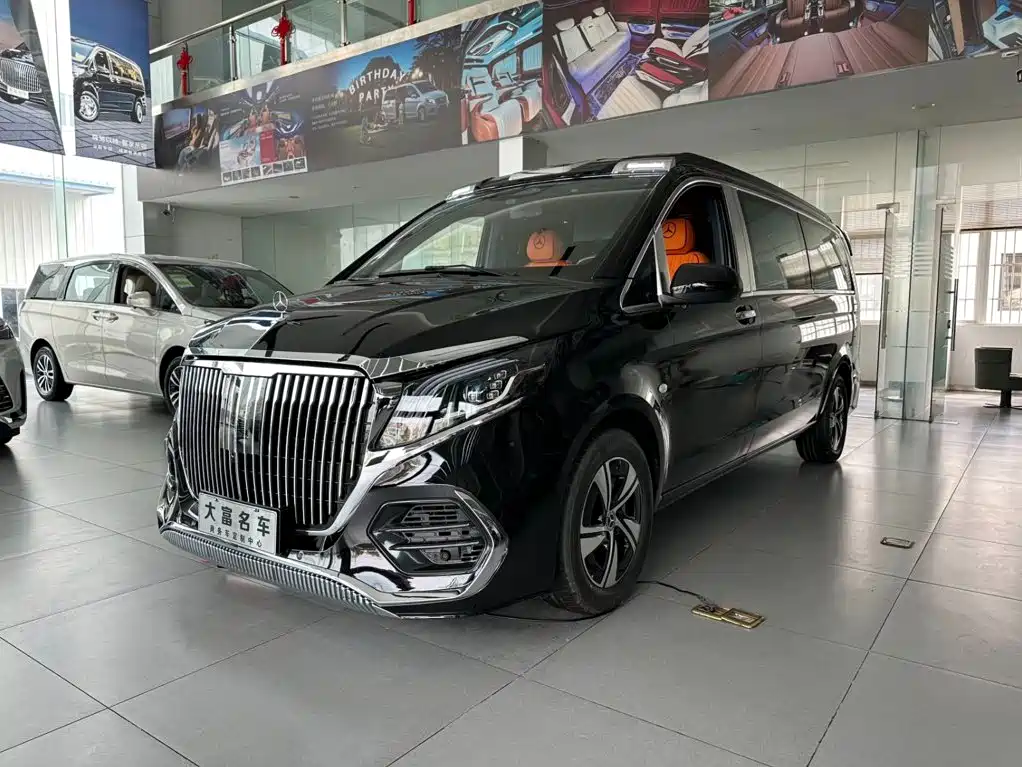 Mercedes-Benz Vito 2026 — фото 1