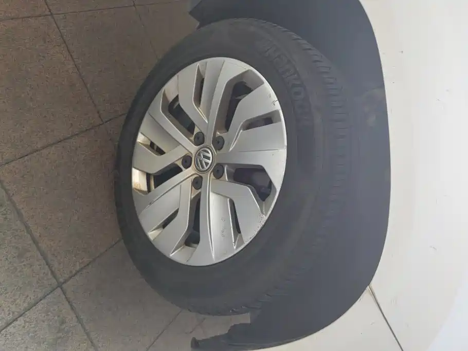 Volkswagen Tharu 2019