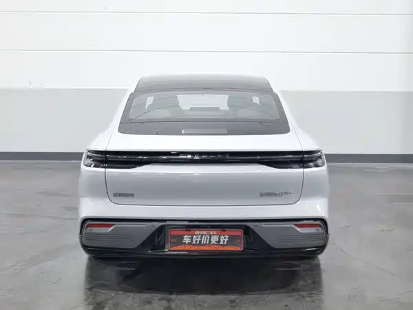 Geely Galaxy Starshine 8 2025