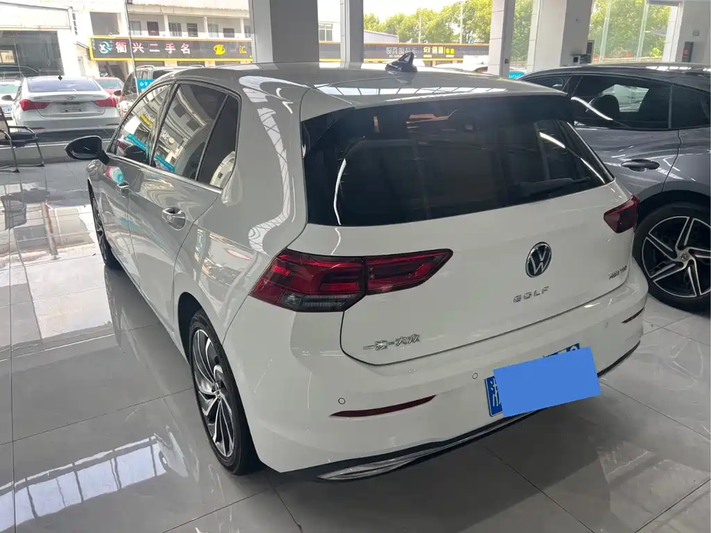 Volkswagen Golf 2022