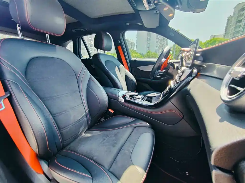 Mercedes-Benz GLC AMG 2019 — фото 21