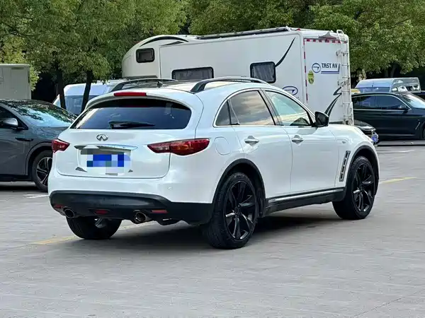 Infiniti FX 2013