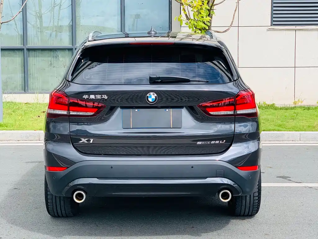 BMW X1 2021