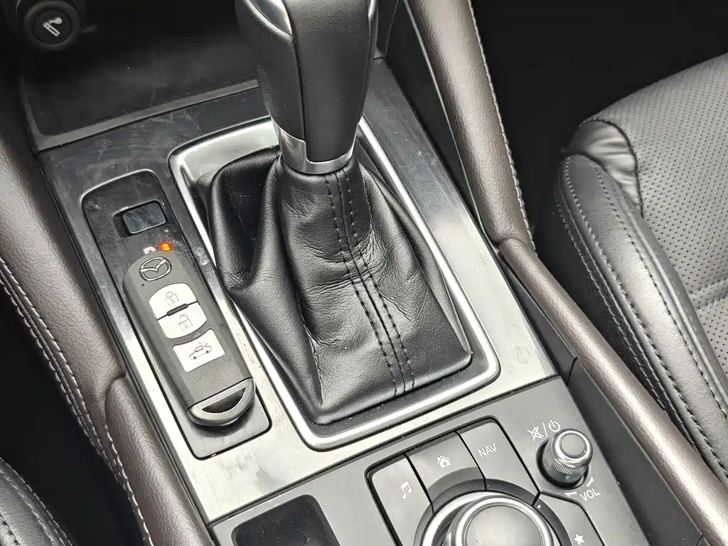 Mazda Atenza 2018 — фото 13